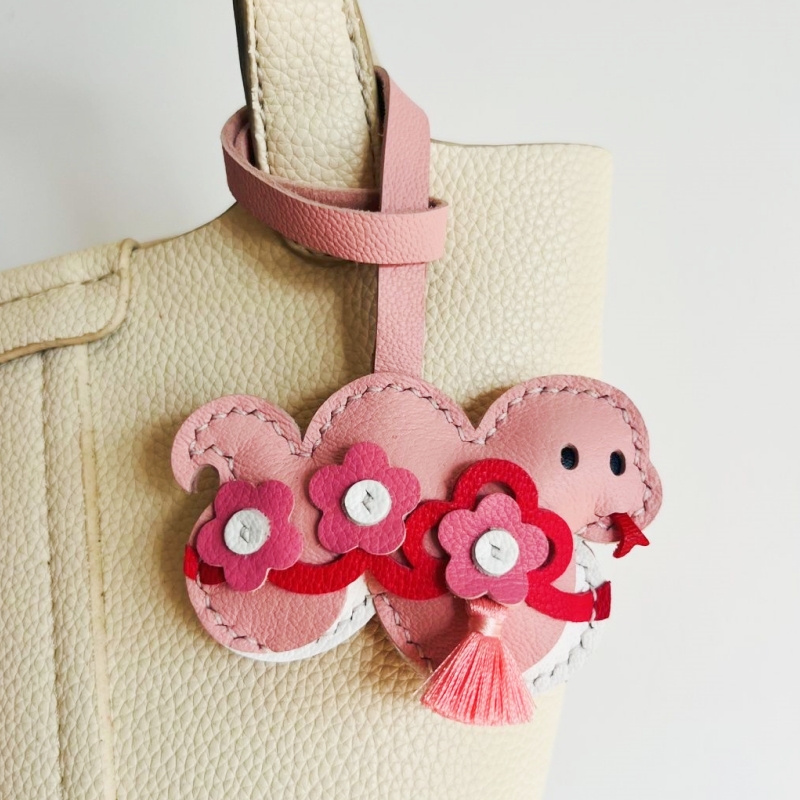 Unique Cute Genuine Leather Ha - огляд і ціна Car Accessories Xmas Gifts