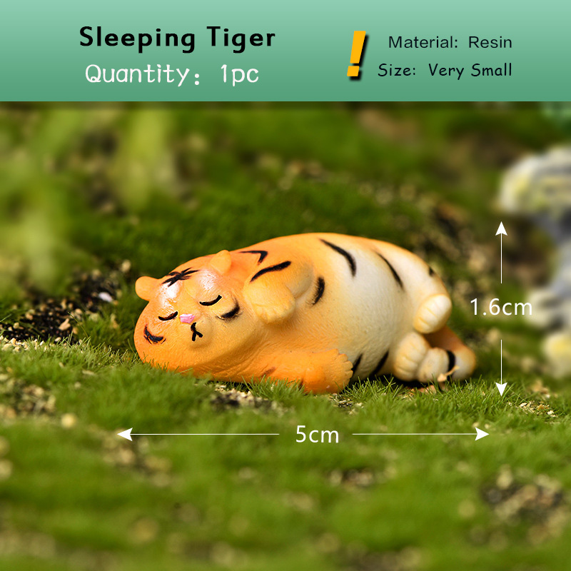 Walking Tiger Miniature Figuri - огляд і ціна Car Accessories Xmas