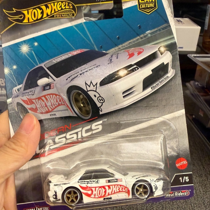 Hot Wheels Premium Diecast Car - огляд і ціна Car Accessories Company